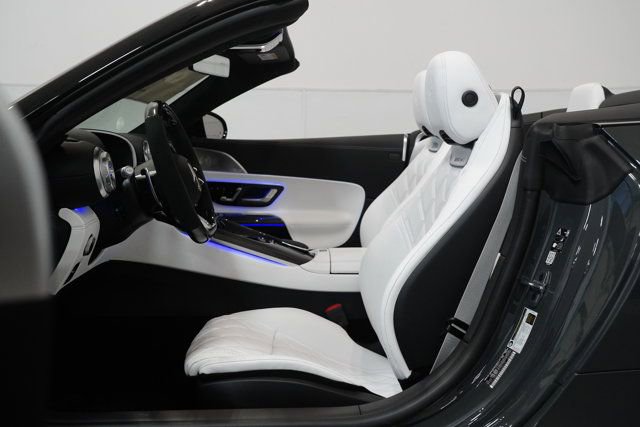 New 2025 Mercedes-Benz SL 63 AMG 4MATIC image 18