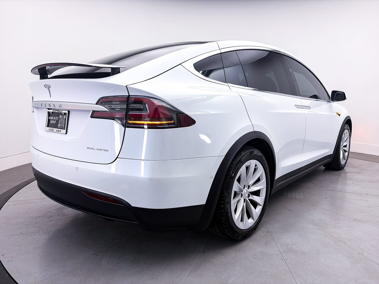 Used 2020 Tesla Model X Long Range AWD/4WD image 15