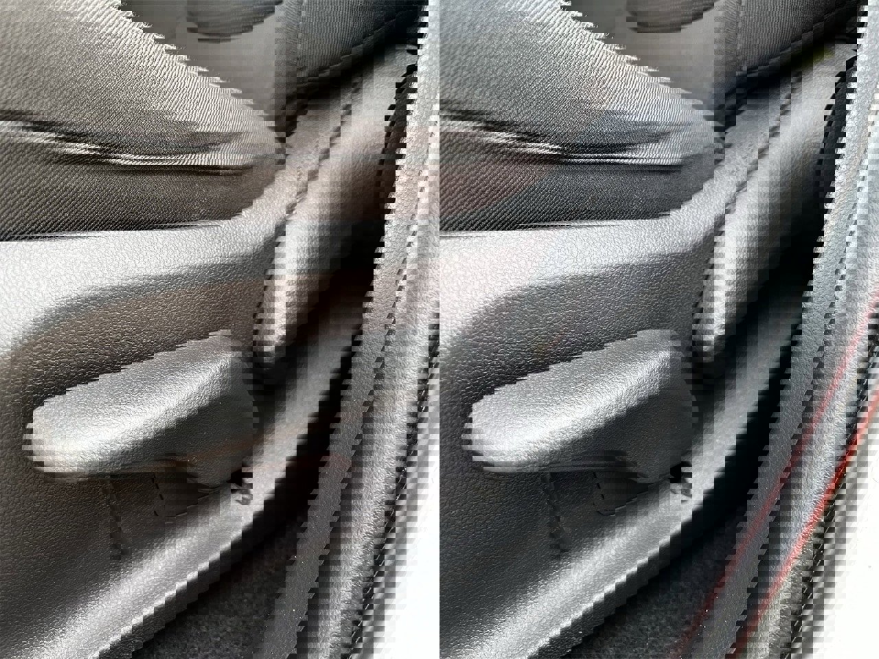 Used 2024 Toyota RAV4 LE image 24