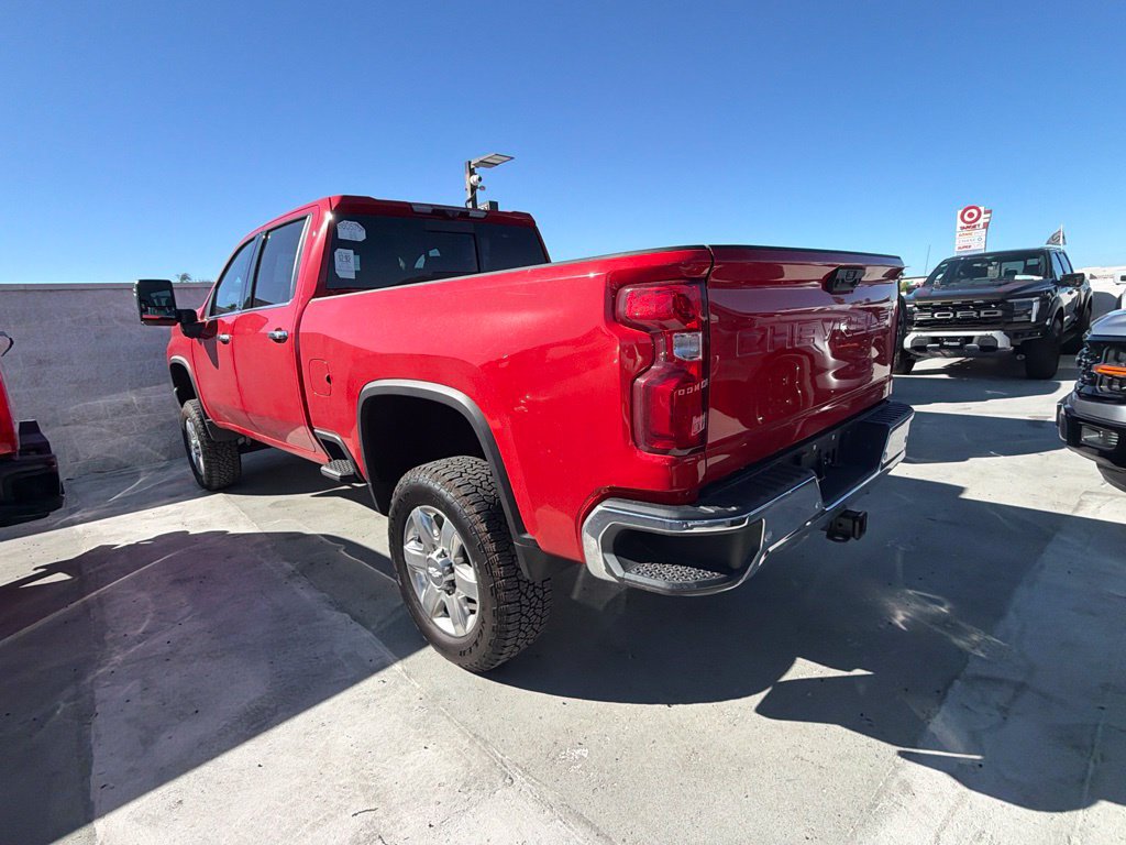 Used 2020 Chevrolet Silverado 2500 LTZ AWD/4WD image 5