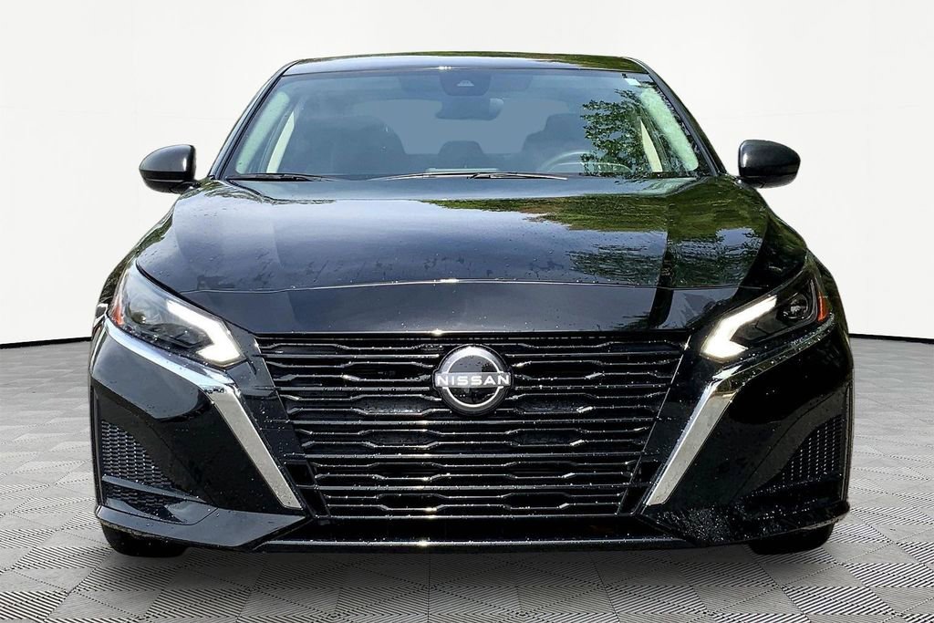 Used 2025 Nissan Altima 2.5 S image 2