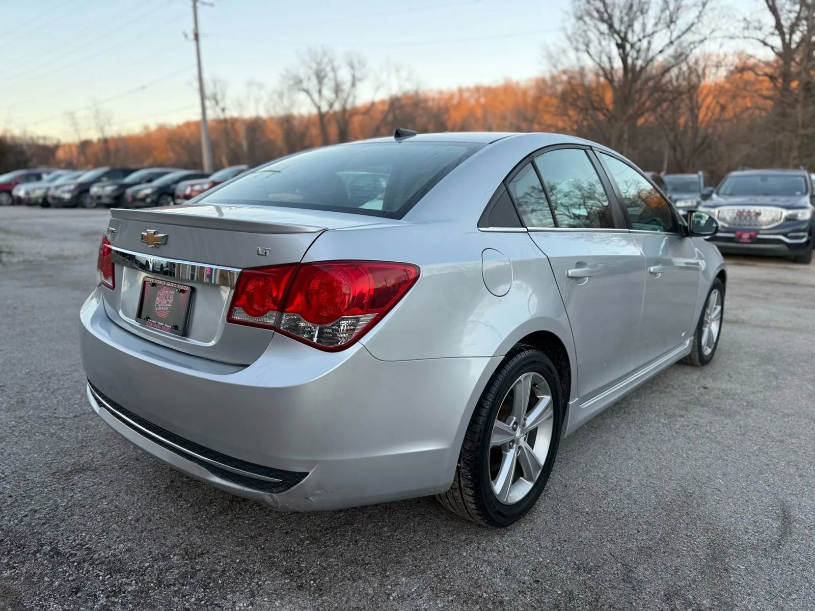 Used 2013 Chevrolet Cruze LT w/ RS Package FWD image 5