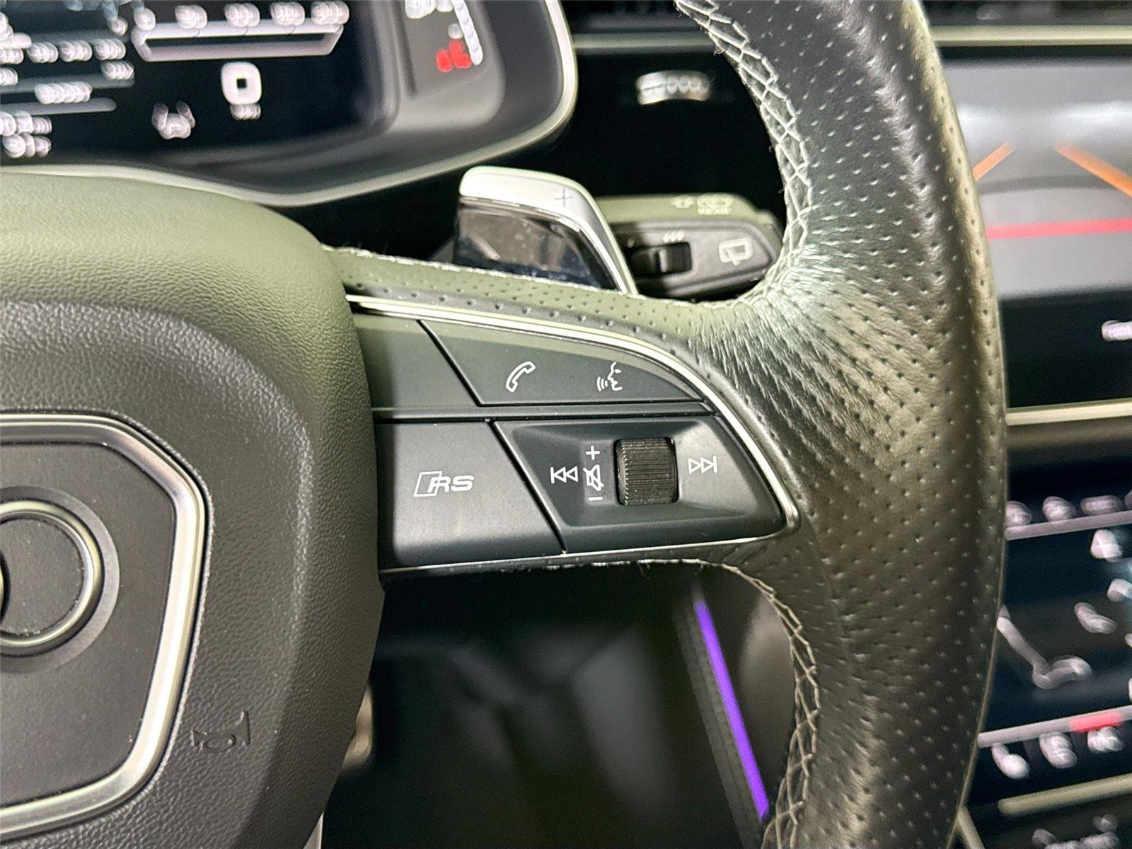 Used 2022 Audi RS Q8 image 23