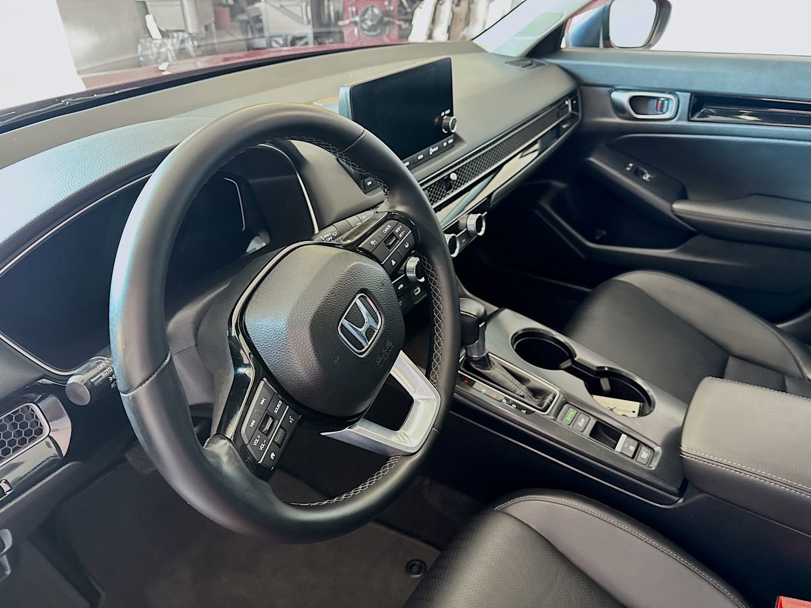 Used 2024 Honda Civic EX-L image 7