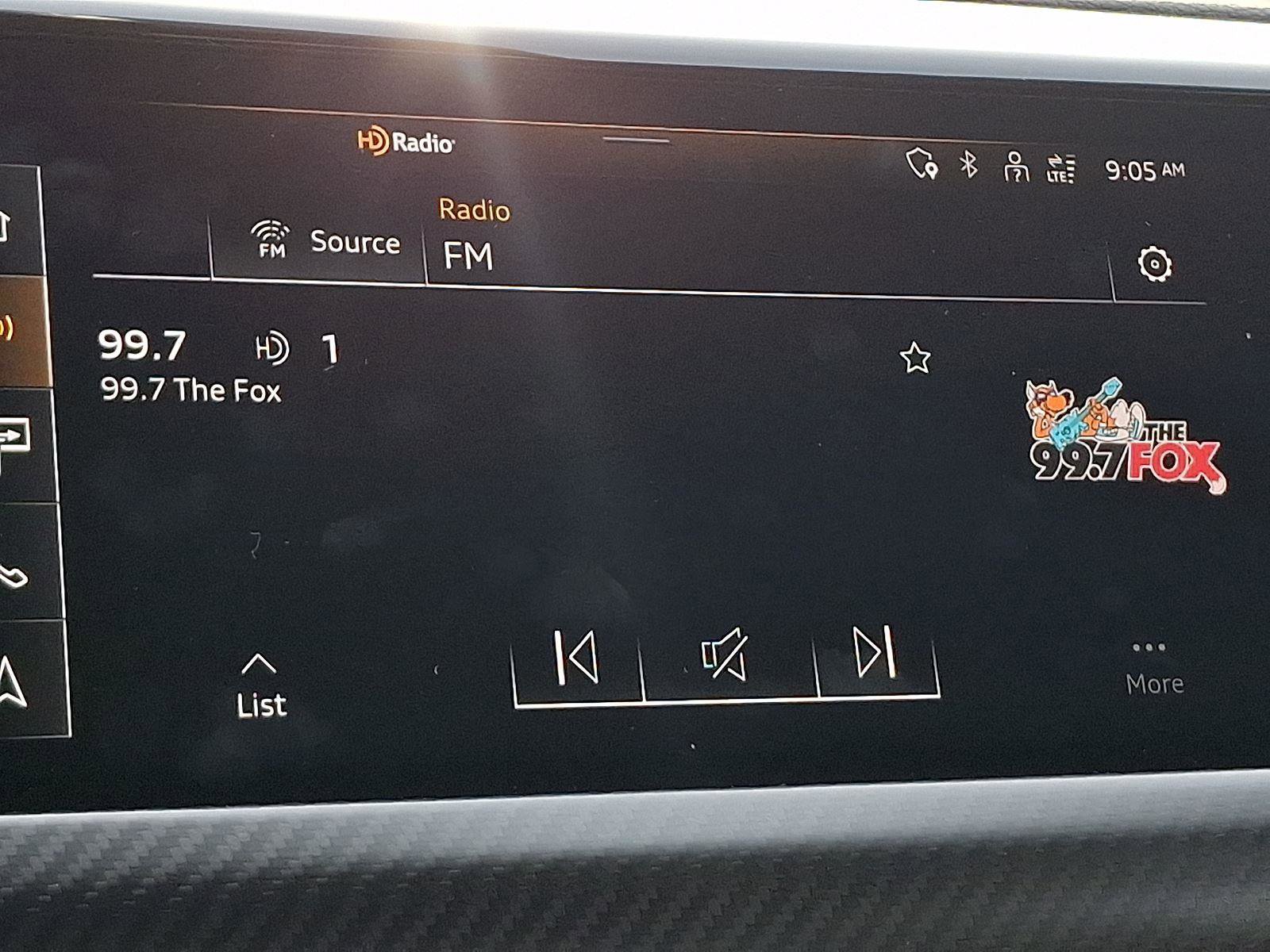 Certified 2022 Audi RS e-tron GT w/ Carbon Performance Package AWD/4WD image 17