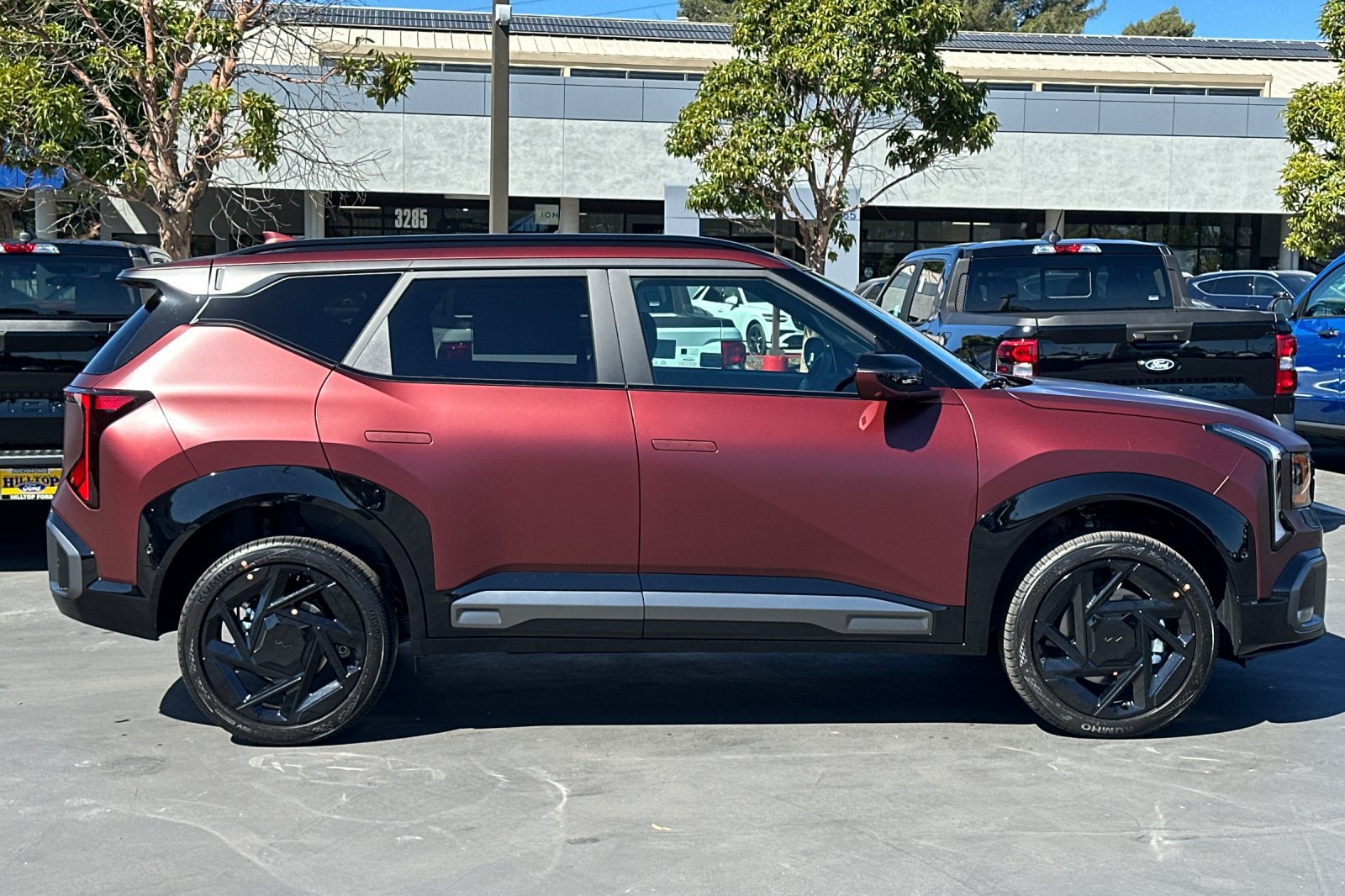 New 2027 Kia Seltos X-Line SX w/ X-Line SX Prestige Package AWD/4WD image 3