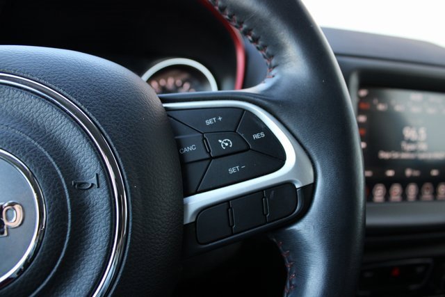 Used 2019 Jeep Compass Trailhawk image 10