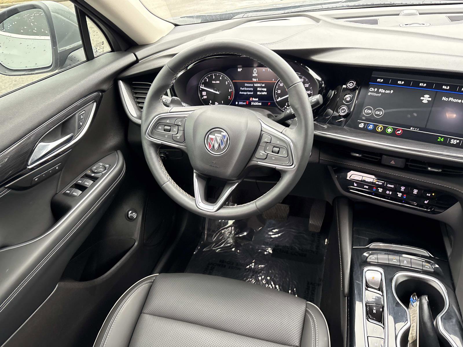 Certified 2023 Buick Envision Essence image 25