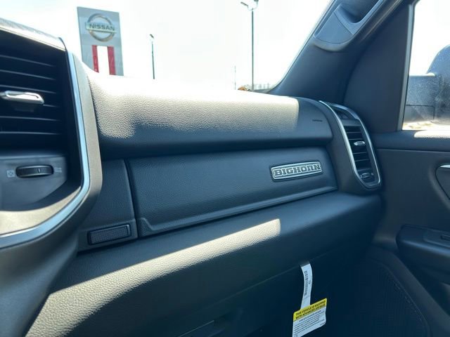 New 2026 RAM 1500 4x4 Crew Cab image 37