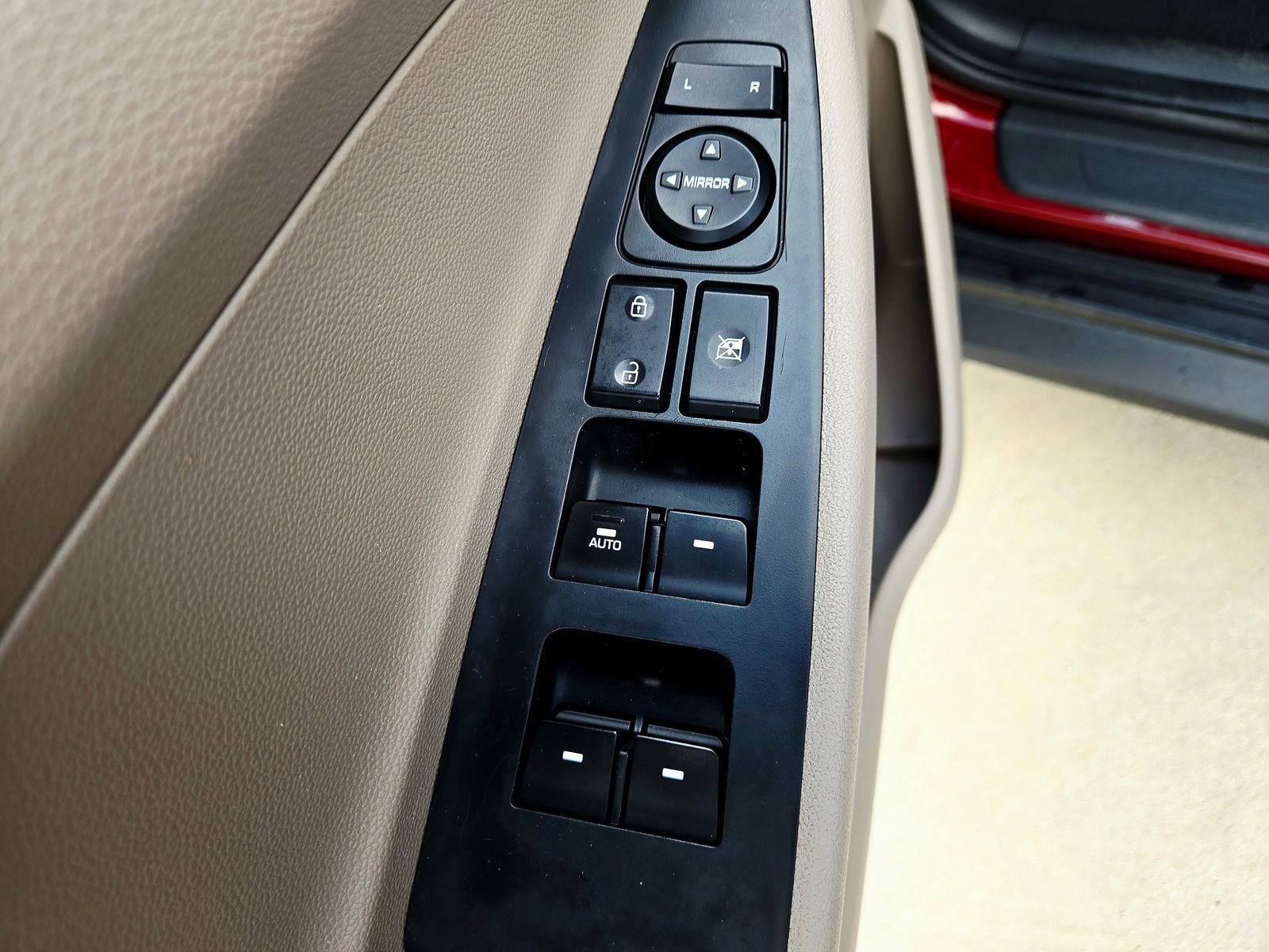 Used 2020 Hyundai Tucson Value image 28