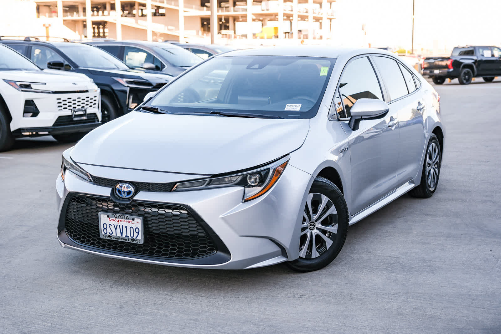 Used 2021 Toyota Corolla LE FWD image 1