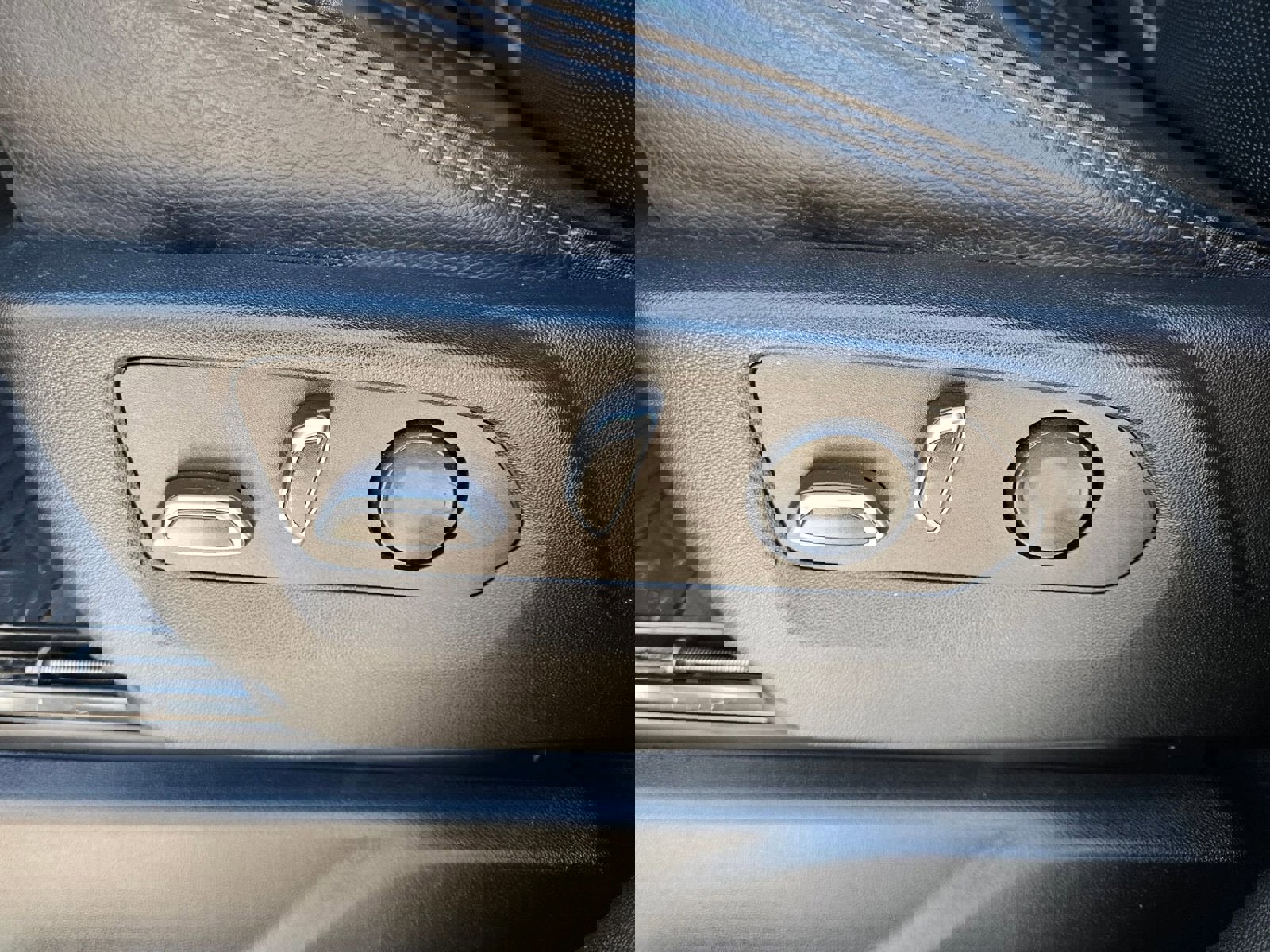 Used 2022 GMC Yukon XL Denali image 23