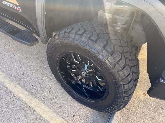Used 2019 GMC Sierra 1500 AT4 w/ AT4 Premium Package AWD/4WD image 8