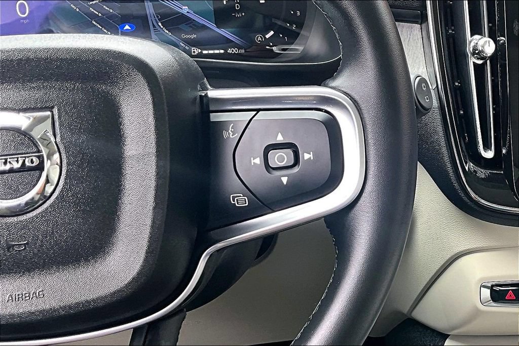 Certified 2026 Volvo XC40 B5 Plus AWD/4WD image 29