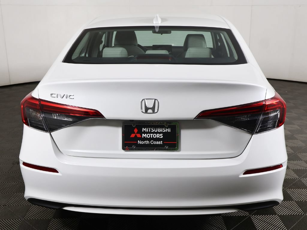Used 2023 Honda Civic LX image 9