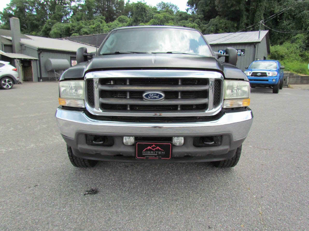 Used 2003 Ford F250 XLT image 2