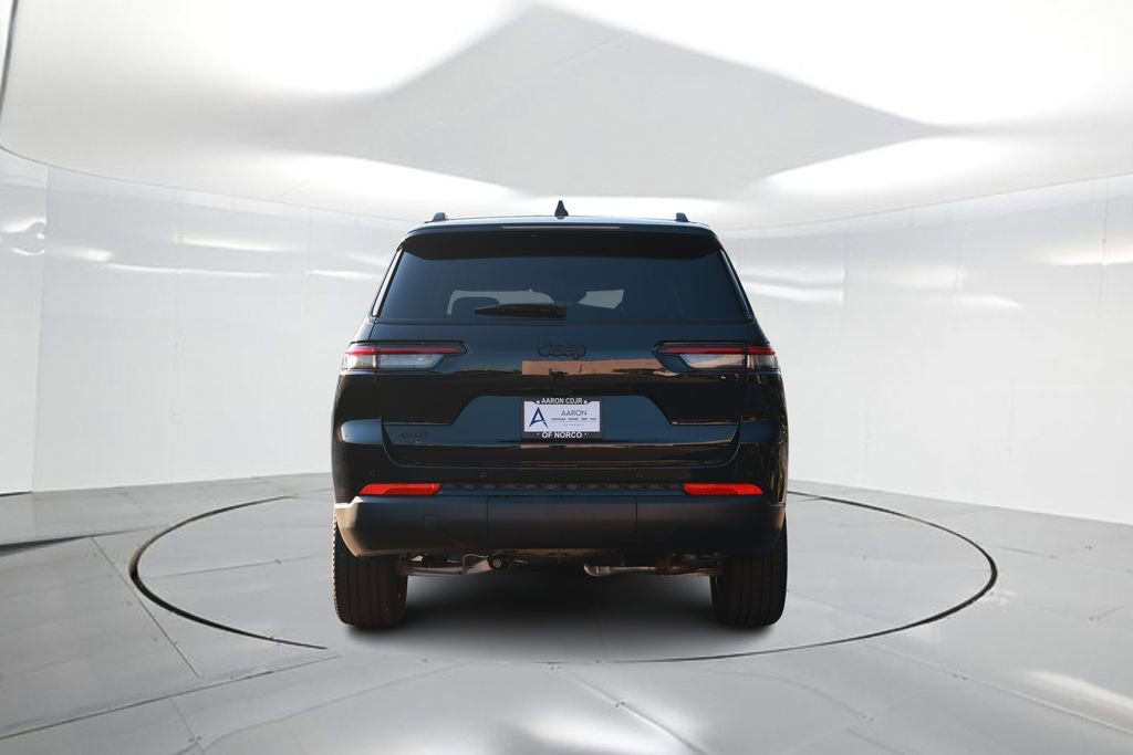 New 2025 Jeep Grand Cherokee L Limited image 3
