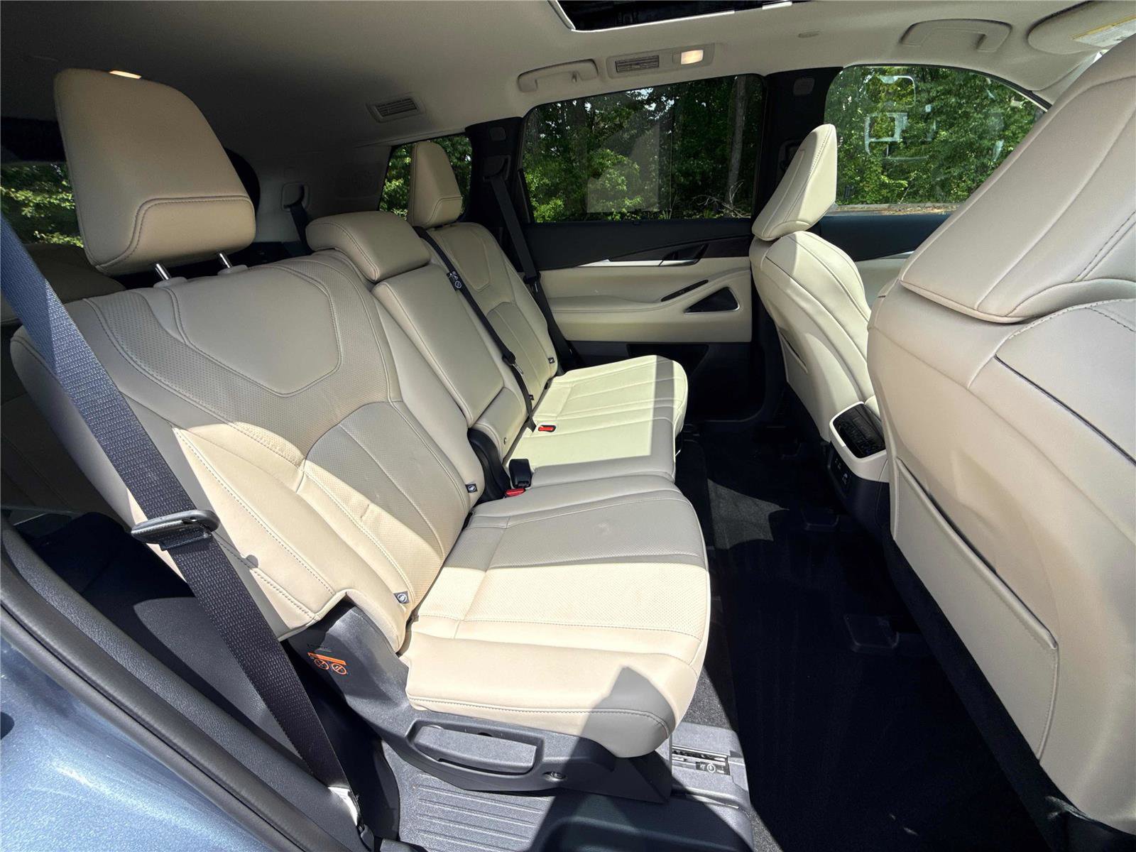 Certified 2025 INFINITI QX60 Sensory w/ Vision Package AWD/4WD image 28