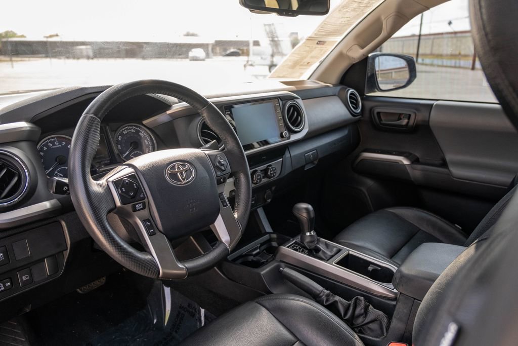 Used 2020 Toyota Tacoma SR5 image 13