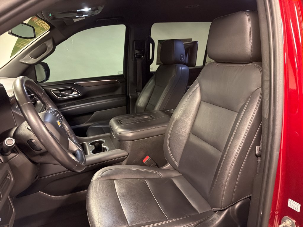 Used 2021 Chevrolet Suburban LT w/ Rear Media and Nav Package RWD image 25