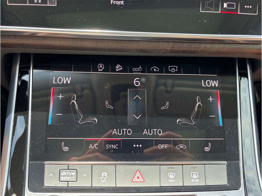 Used 2020 Audi Q7 3.0T Premium Plus w/ Premium Plus Package AWD/4WD image 36