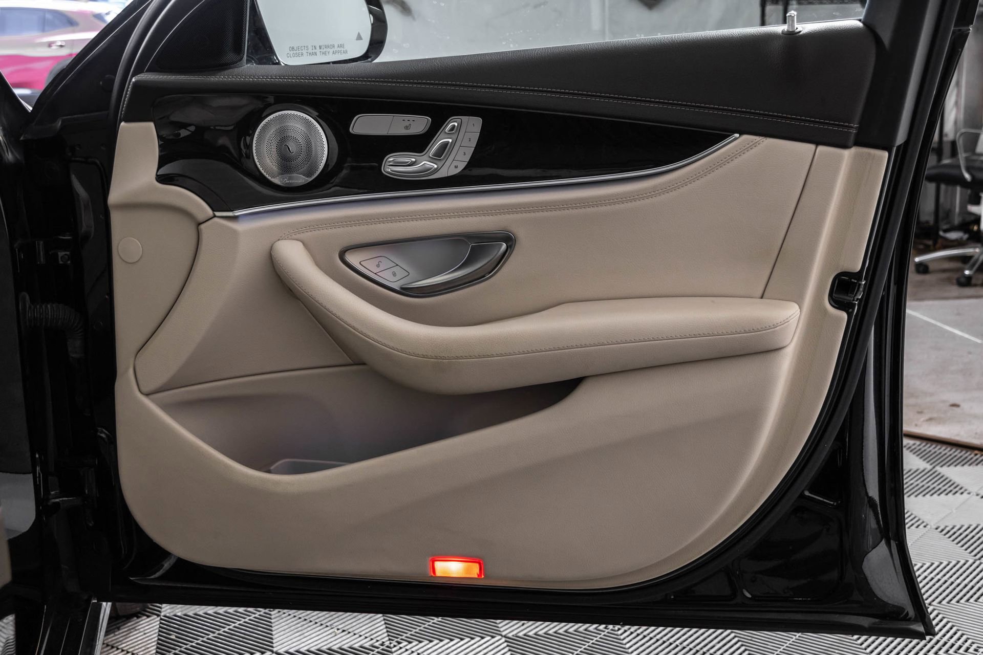 Used 2019 Mercedes-Benz E 300 4MATIC w/ Premium 1 Package image 44