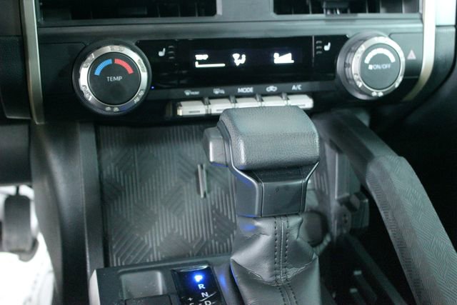 Used 2024 Toyota Tacoma SR5 AWD/4WD image 19