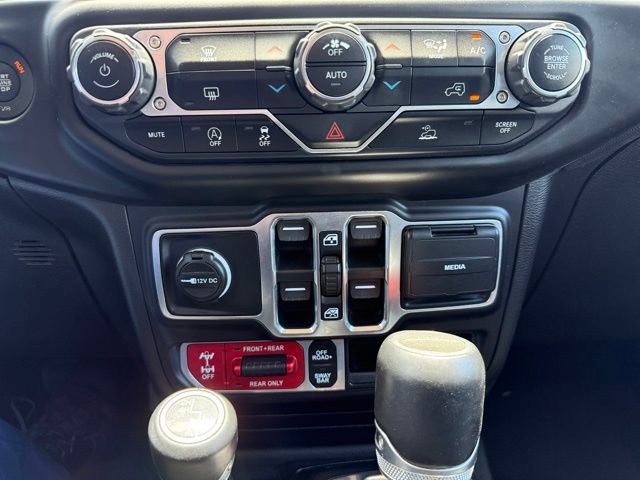 Used 2020 Jeep Gladiator Rubicon AWD/4WD image 23