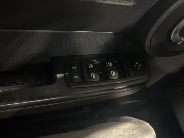 Used 2011 Dodge Nitro Heat w/ Popular Equipment Group AWD/4WD image 28