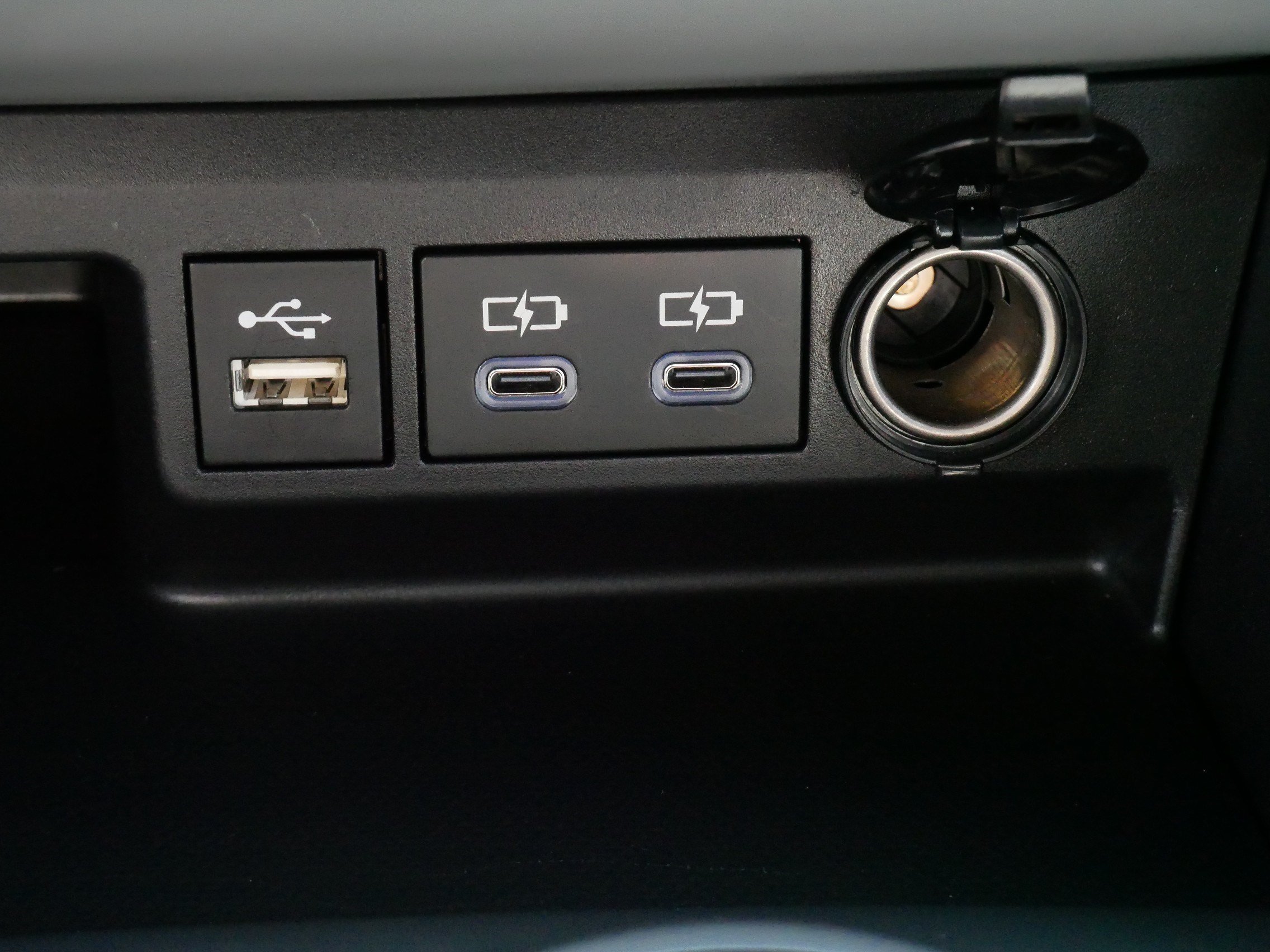 Certified 2026 Toyota Highlander XLE AWD/4WD image 30