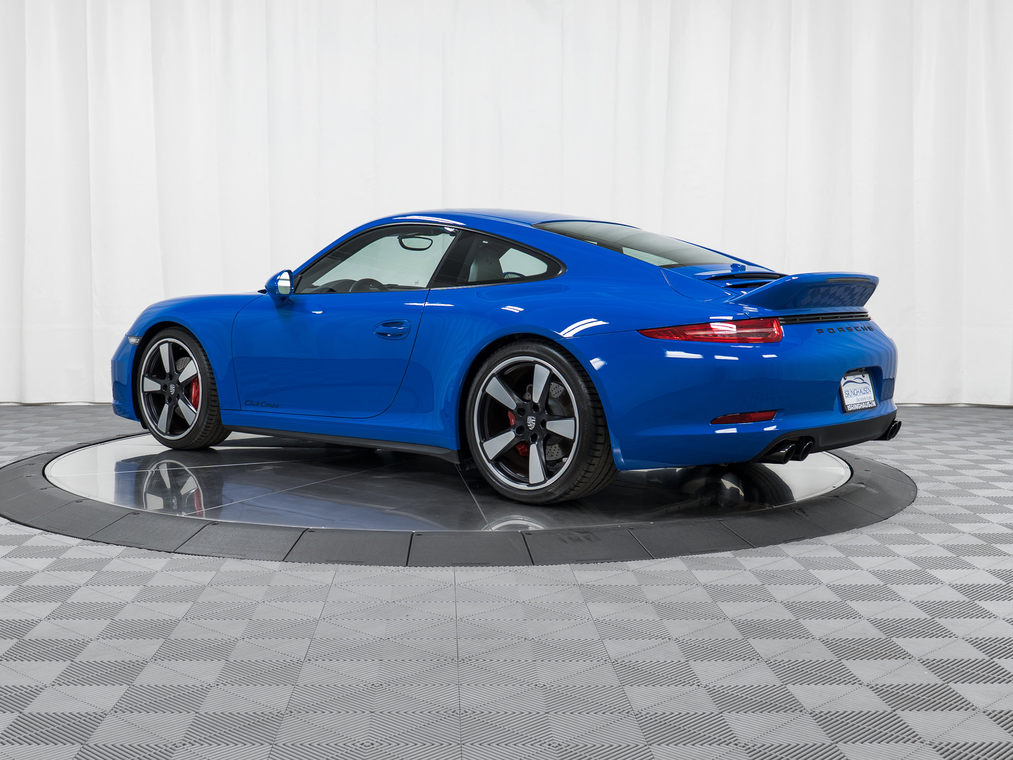 Certified 2016 Porsche 911 Carrera GTS image 3
