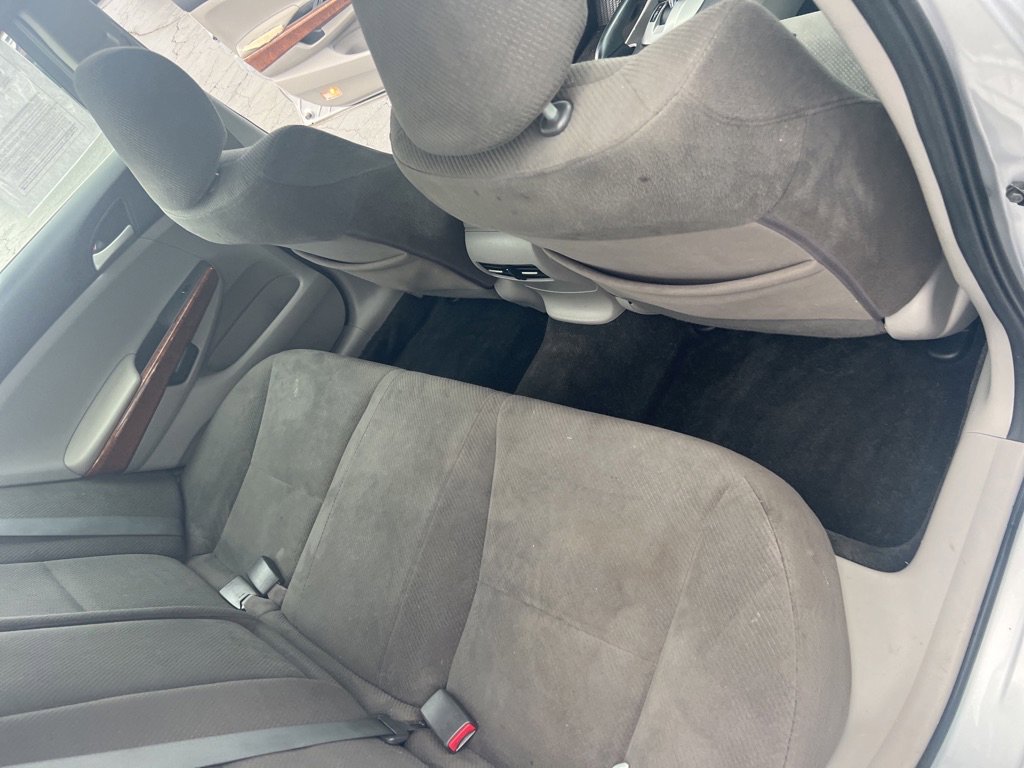 Used 2011 Honda Accord EX image 19
