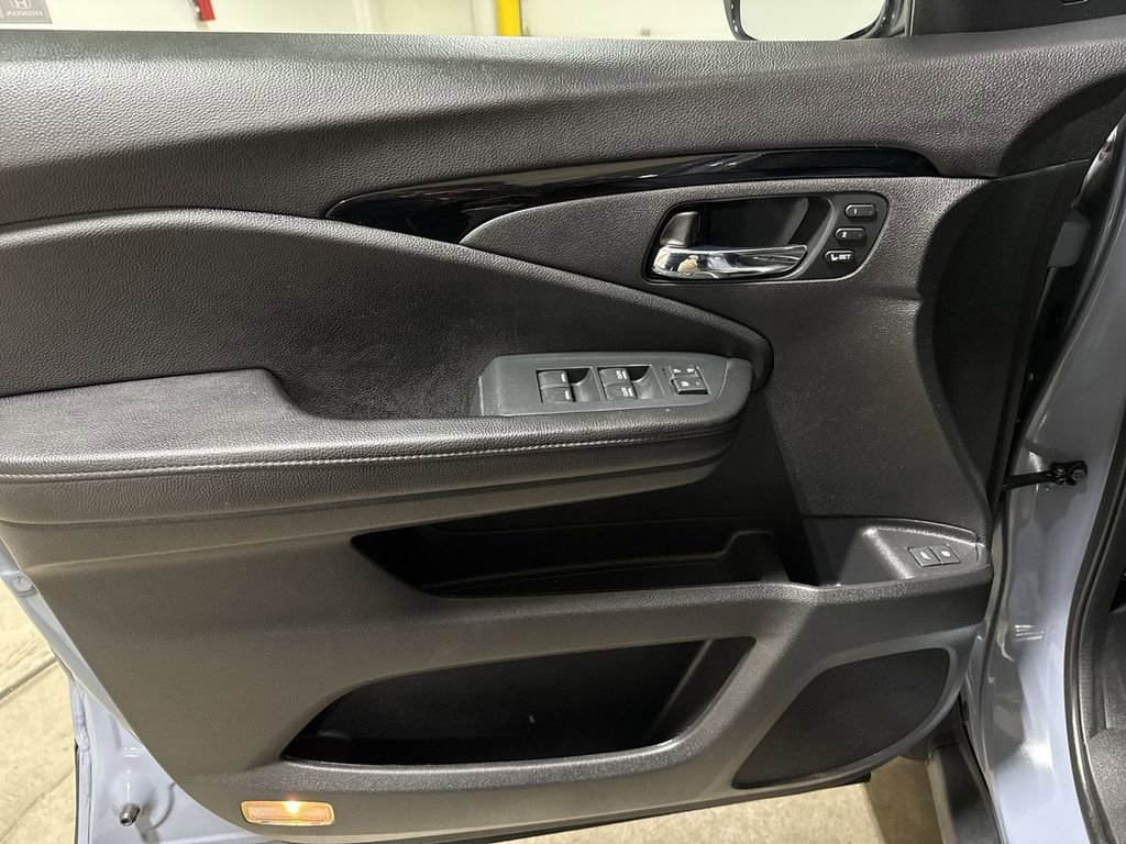 Used 2022 Honda Pilot Touring image 22