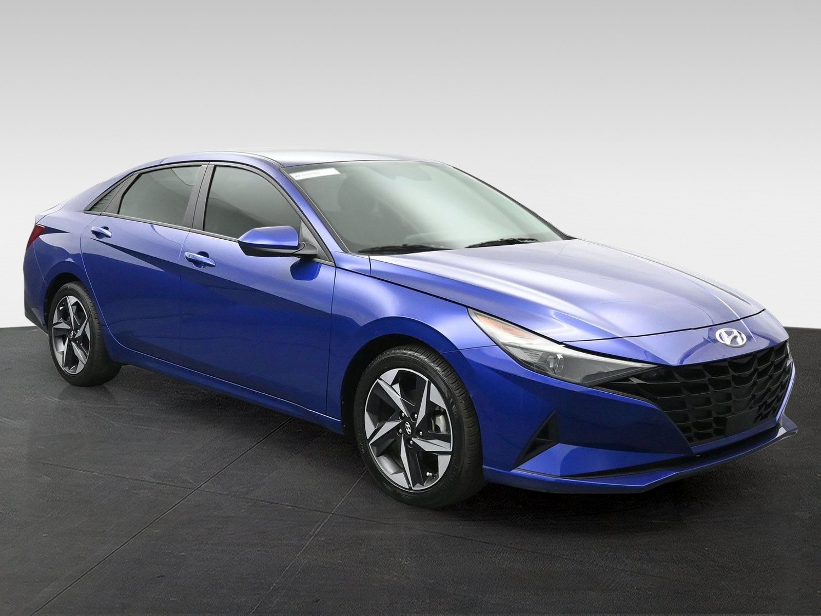Used 2023 Hyundai Elantra SEL w/ Convenience Package FWD image 6