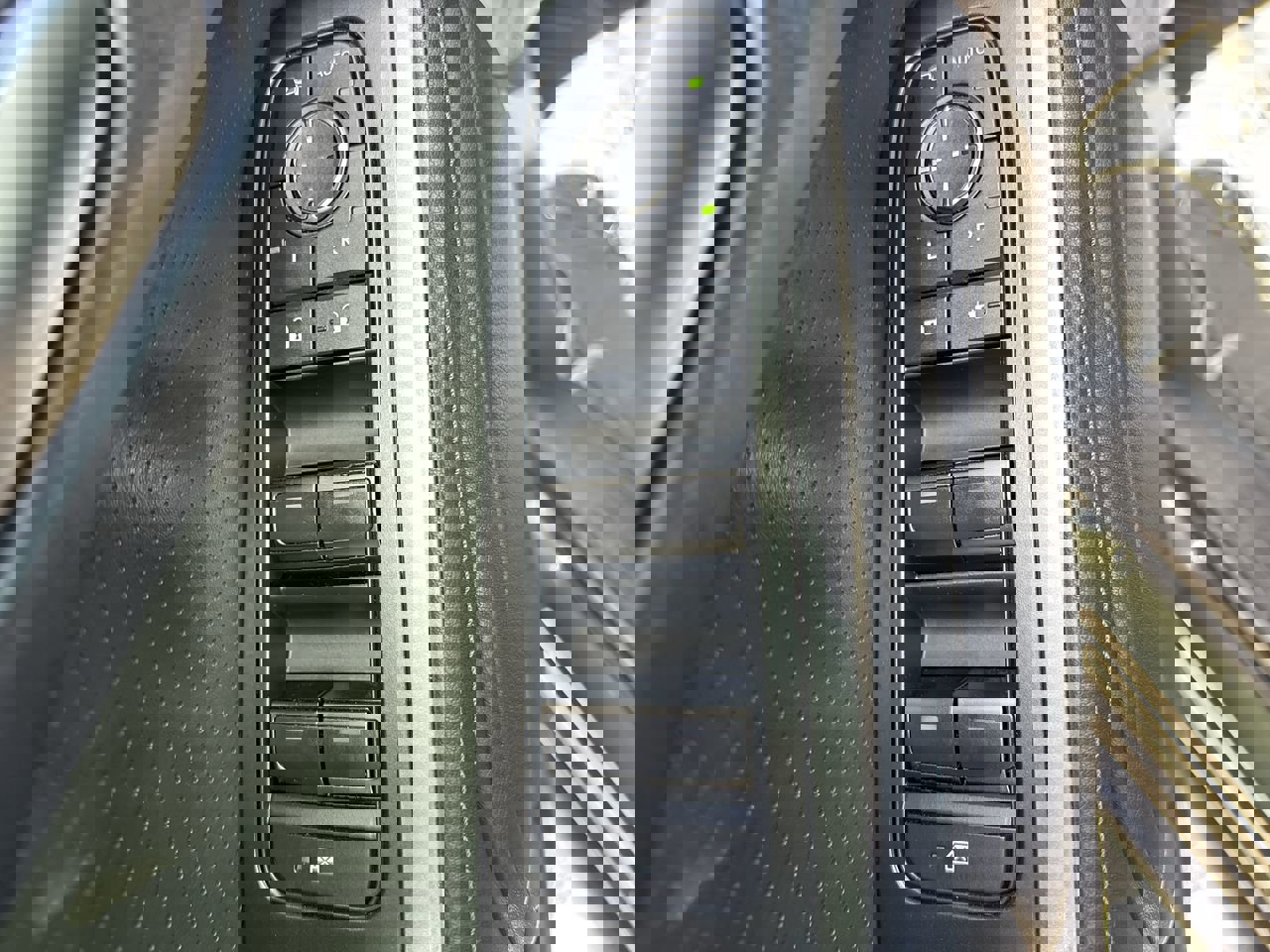 Used 2024 Lexus GX 550 image 18