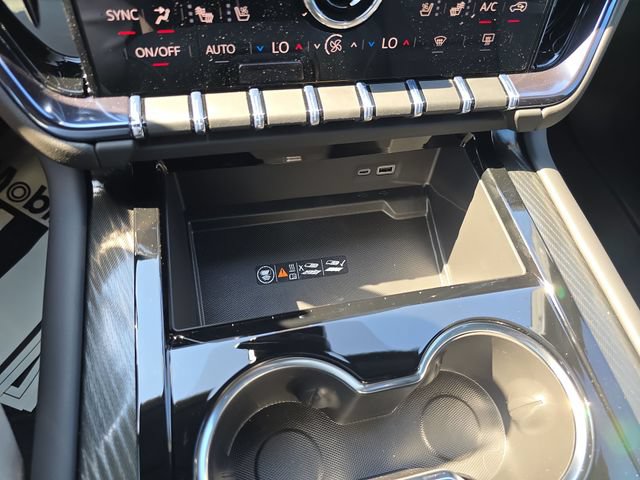 New 2026 GMC Yukon XL AT4 w/ AT4 Premium Plus Package AWD/4WD image 22