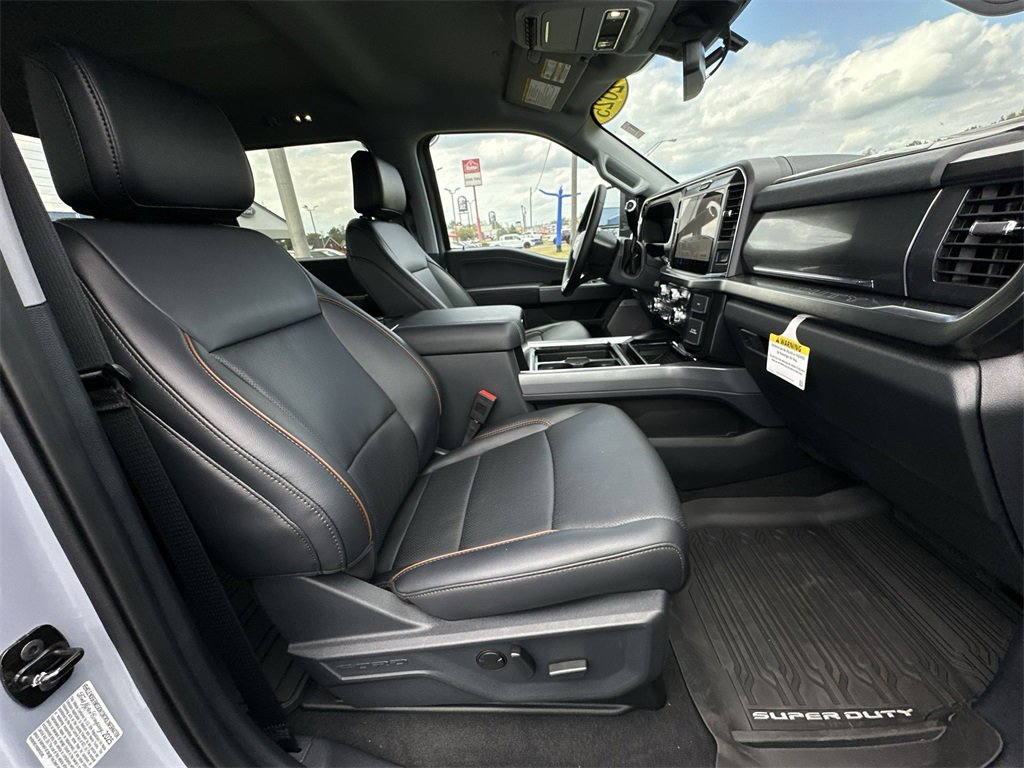 New 2025 Ford F250 Lariat w/ Tremor Off-Road Package image 24