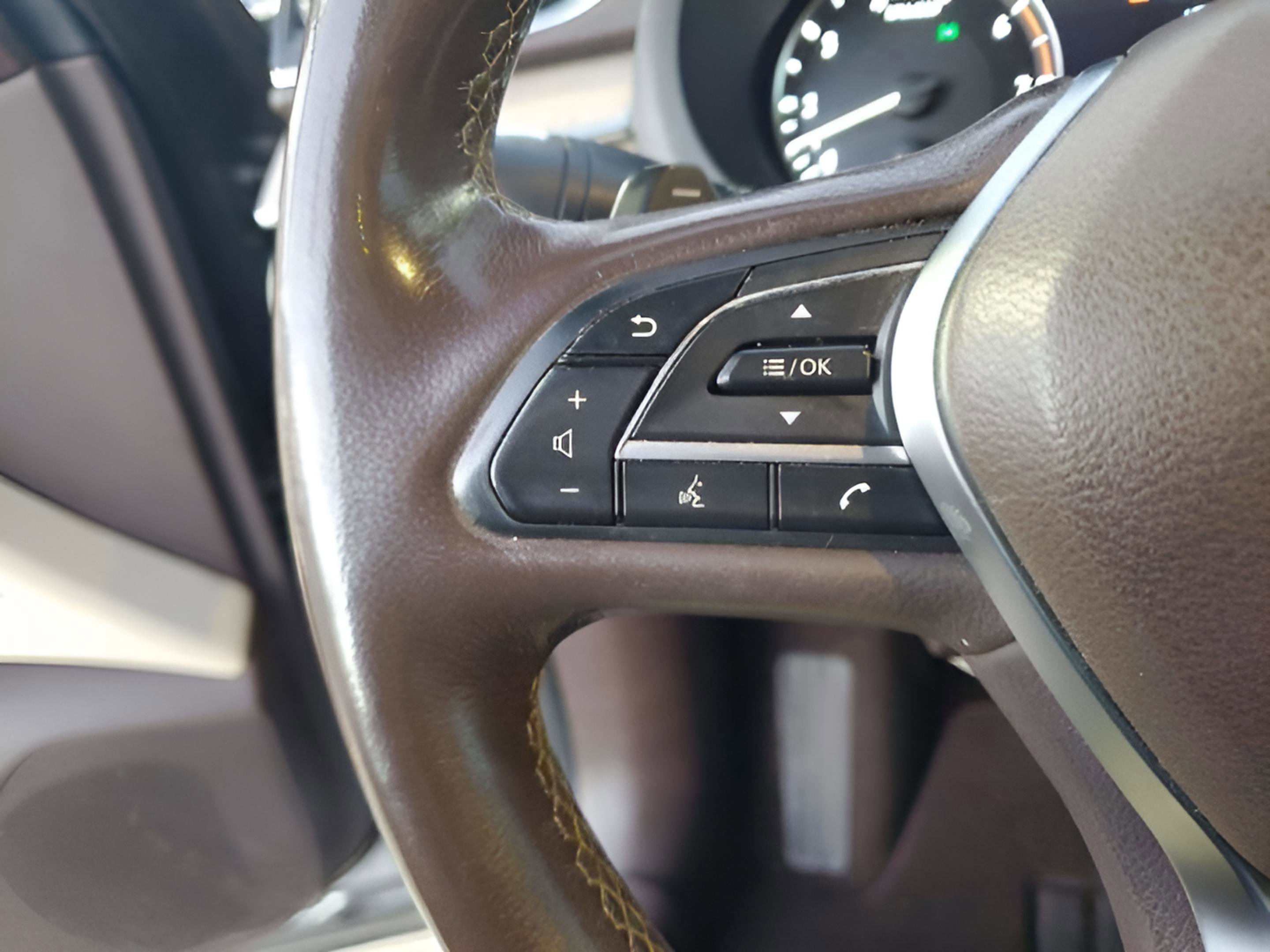 Used 2019 INFINITI QX50 Essential w/ Sensory Package image 25