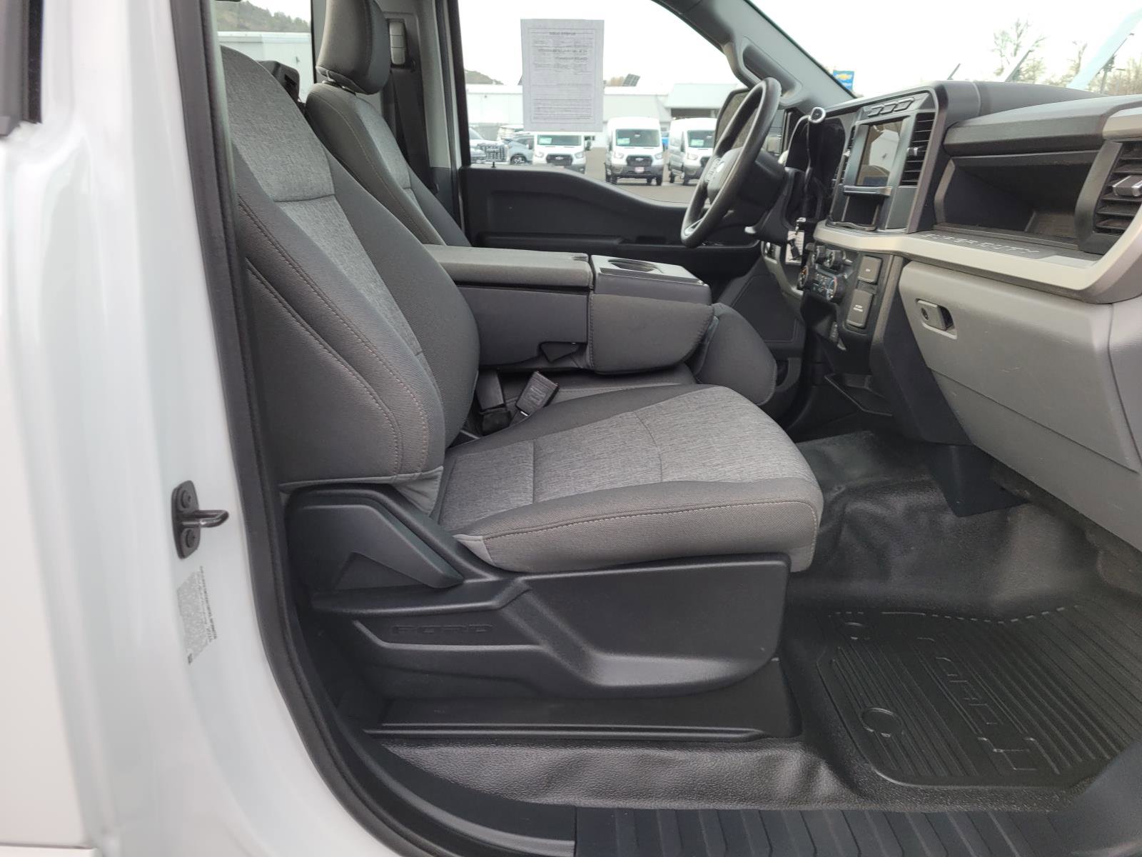 Used 2024 Ford F350 XL w/ 360-Degree Camera Package AWD/4WD image 17