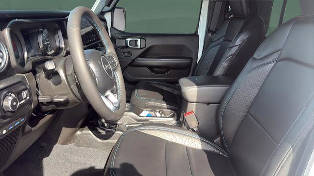 Used 2024 Jeep Wrangler High Altitude AWD/4WD image 17