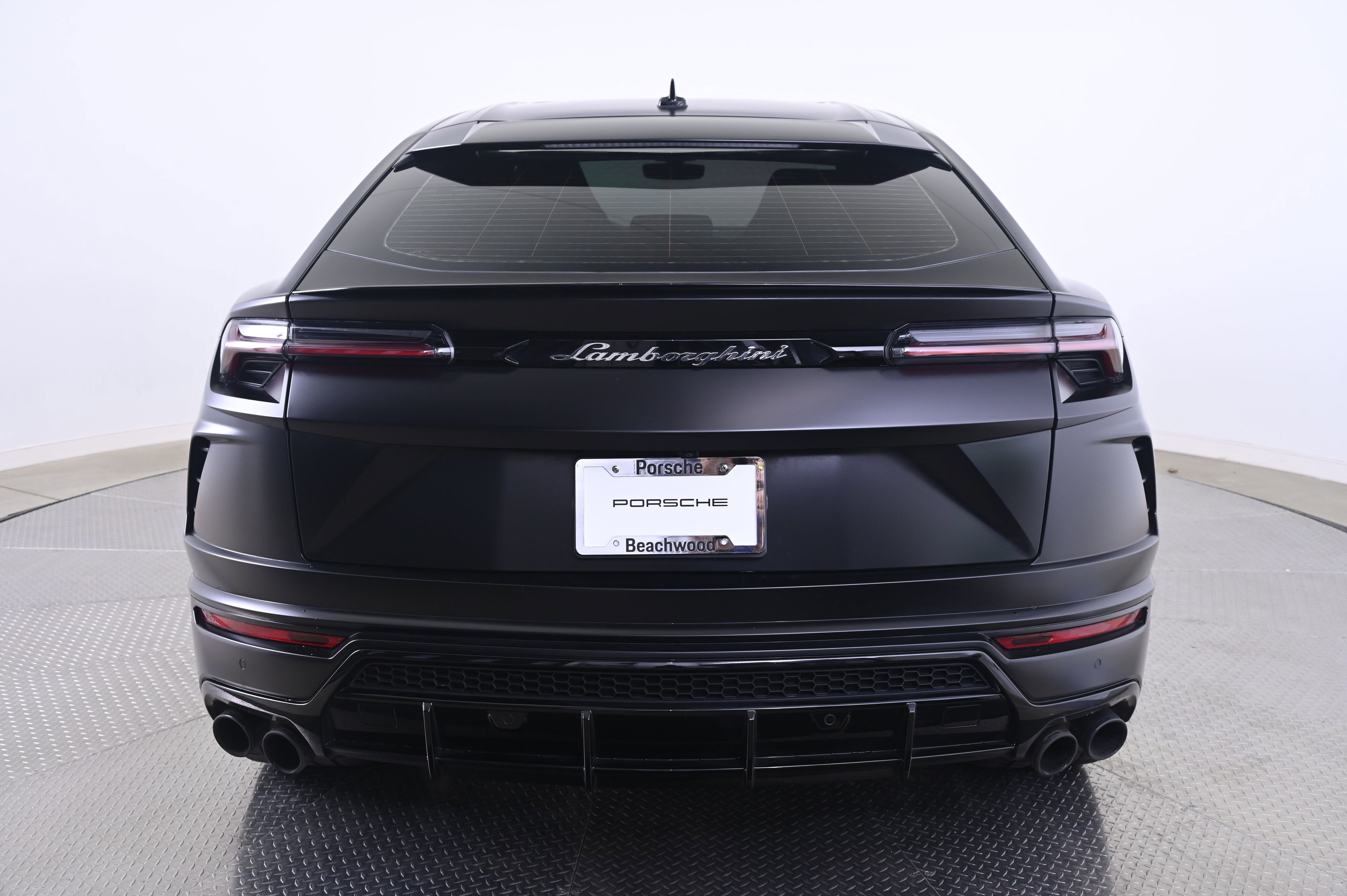 Used 2022 Lamborghini Urus image 6