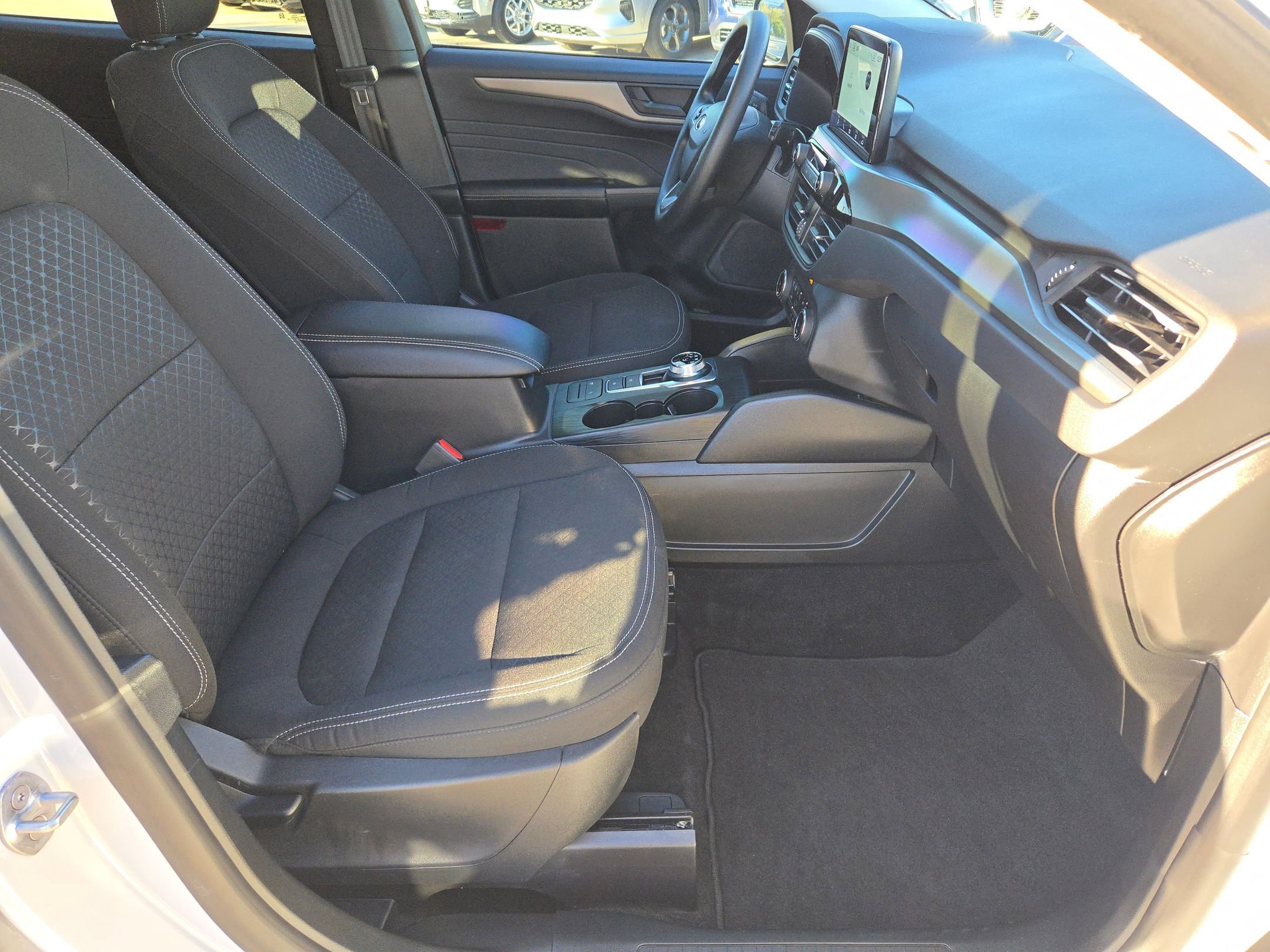 Used 2025 Ford Escape Active image 27