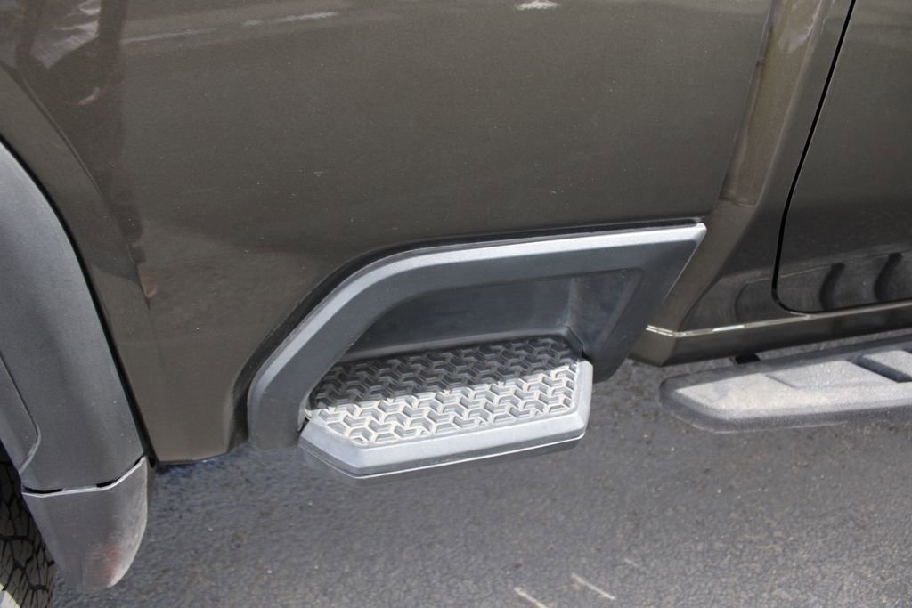 Used 2022 GMC Sierra 2500 AT4 w/ AT4 Premium Plus Package image 62