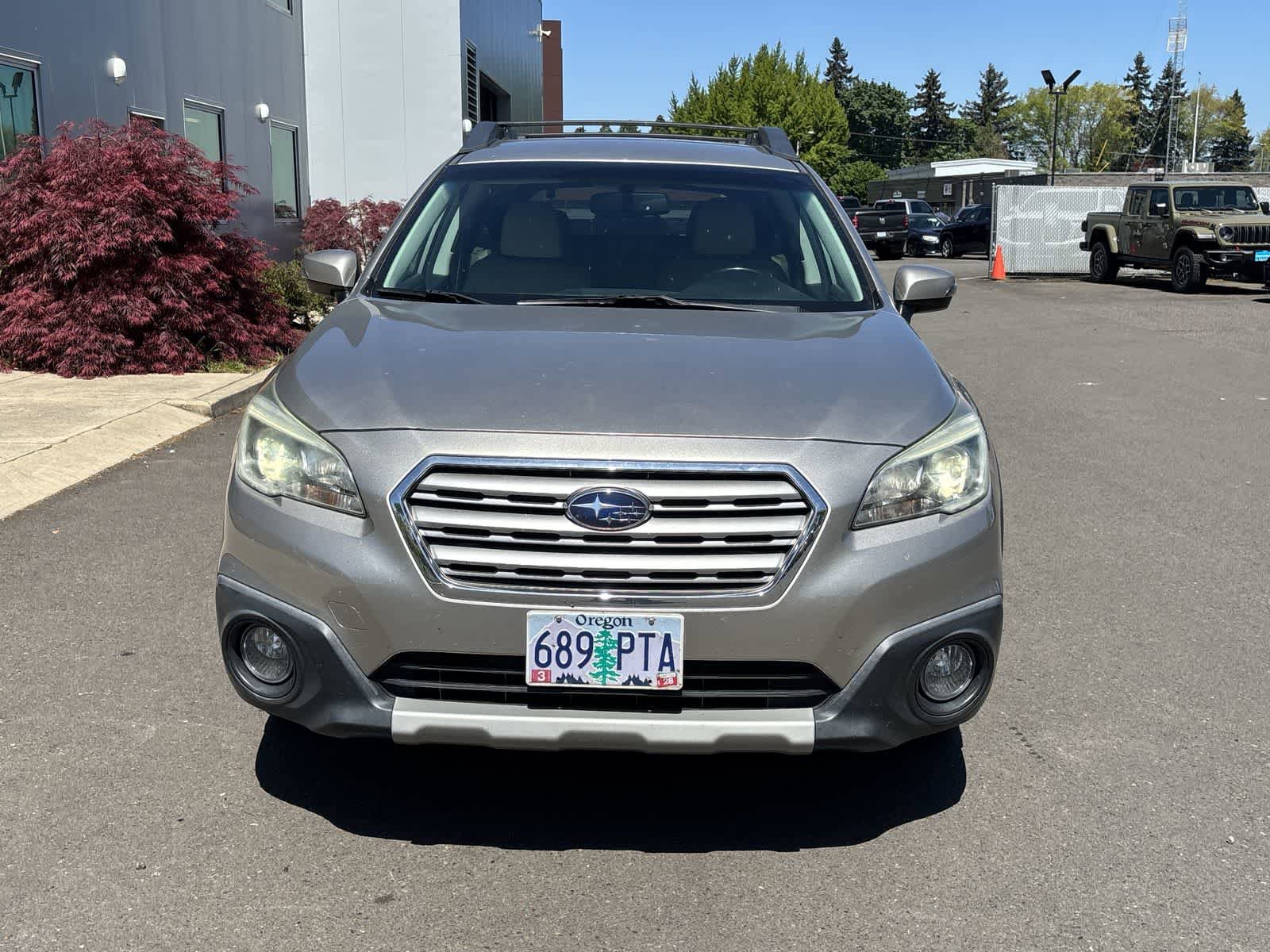 Used 2016 Subaru Outback 3.6R Limited AWD/4WD image 8