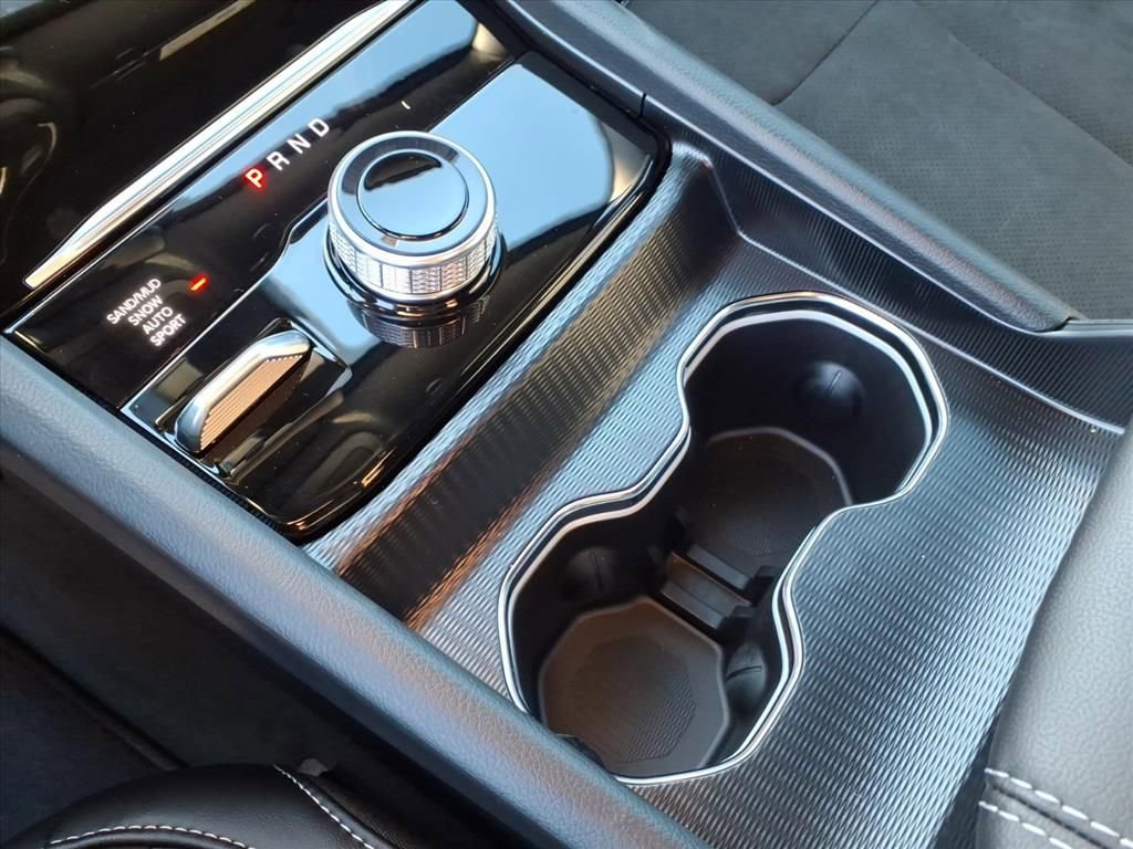 New 2026 Jeep Grand Cherokee Altitude image 26