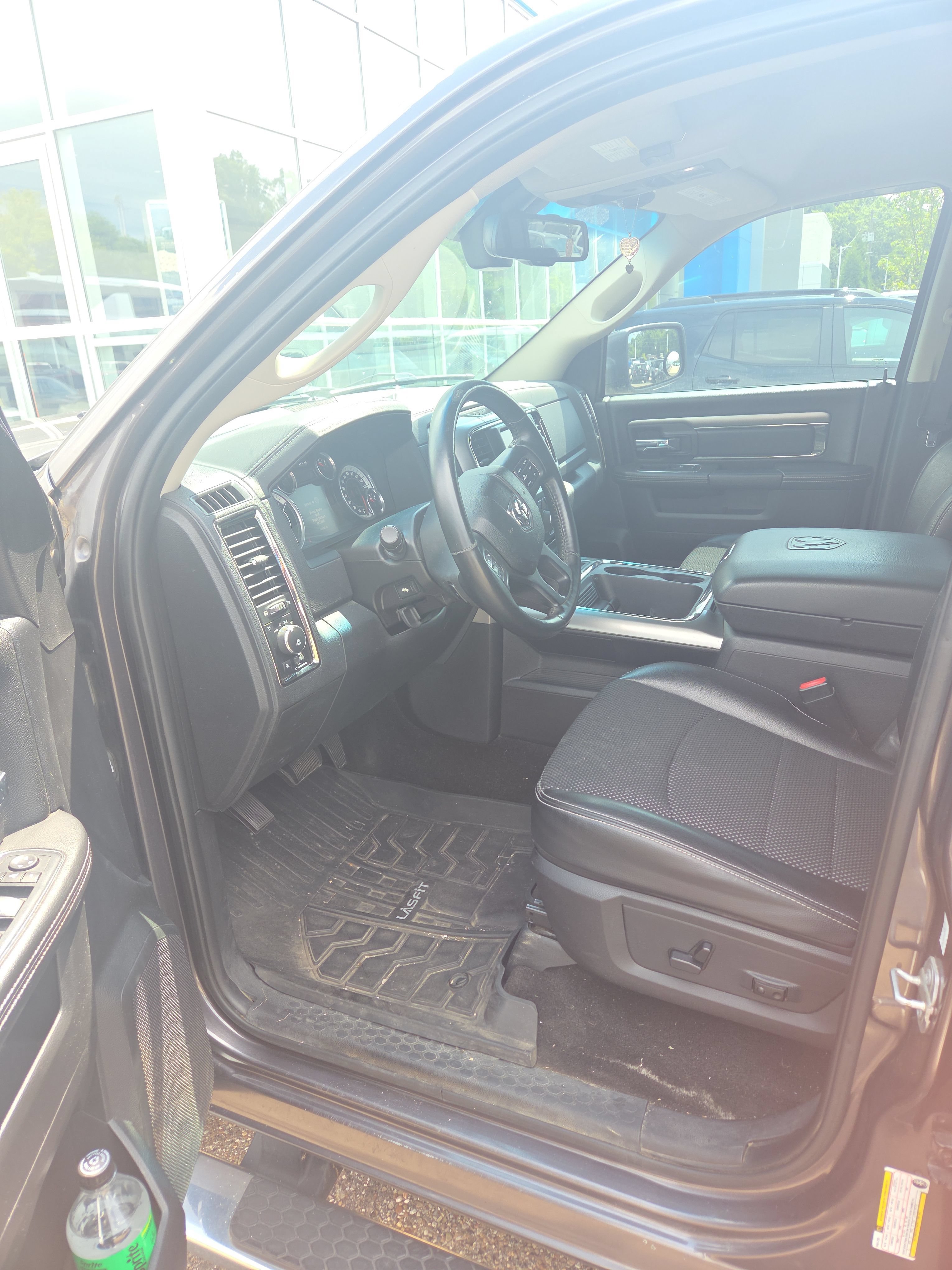 Used 2016 RAM 1500 Sport w/ Convenience Group AWD/4WD image 7