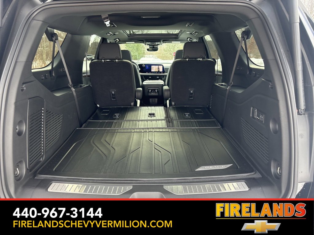 Used 2025 Chevrolet Suburban High Country image 59