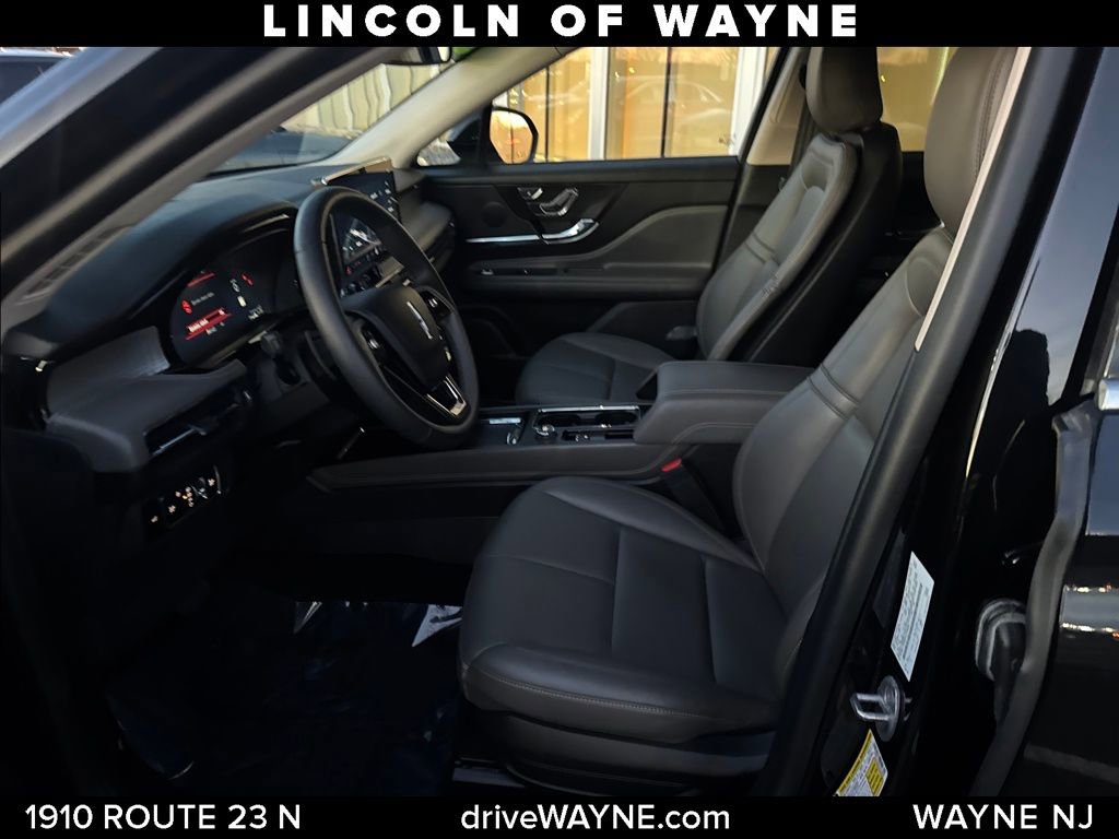 Certified 2023 Lincoln Corsair AWD image 11