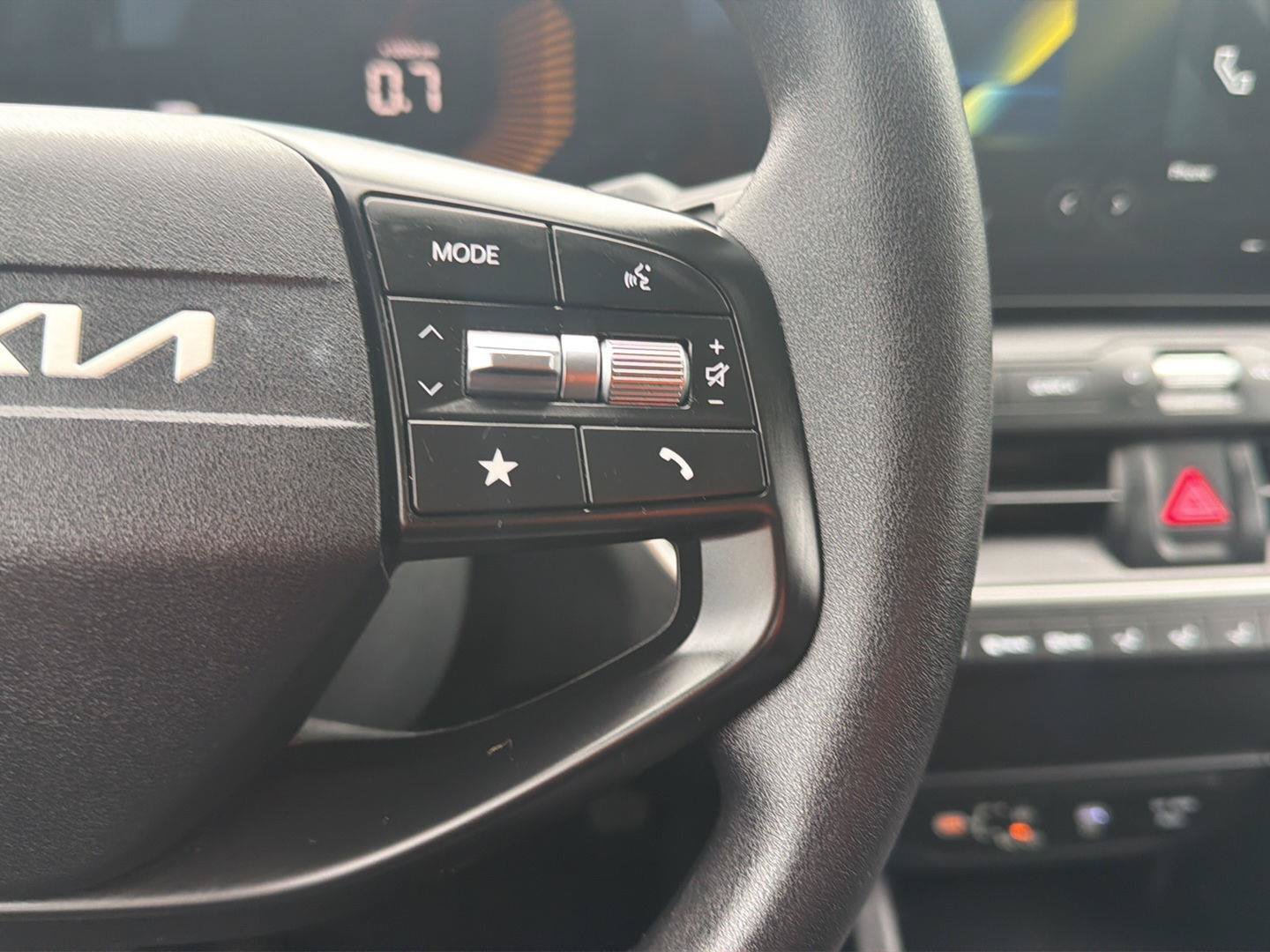 Used 2025 Kia K4 FWD image 18
