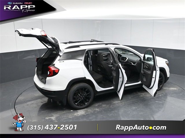 Used 2023 GMC Terrain SLE w/ Driver Convenience Package image 19